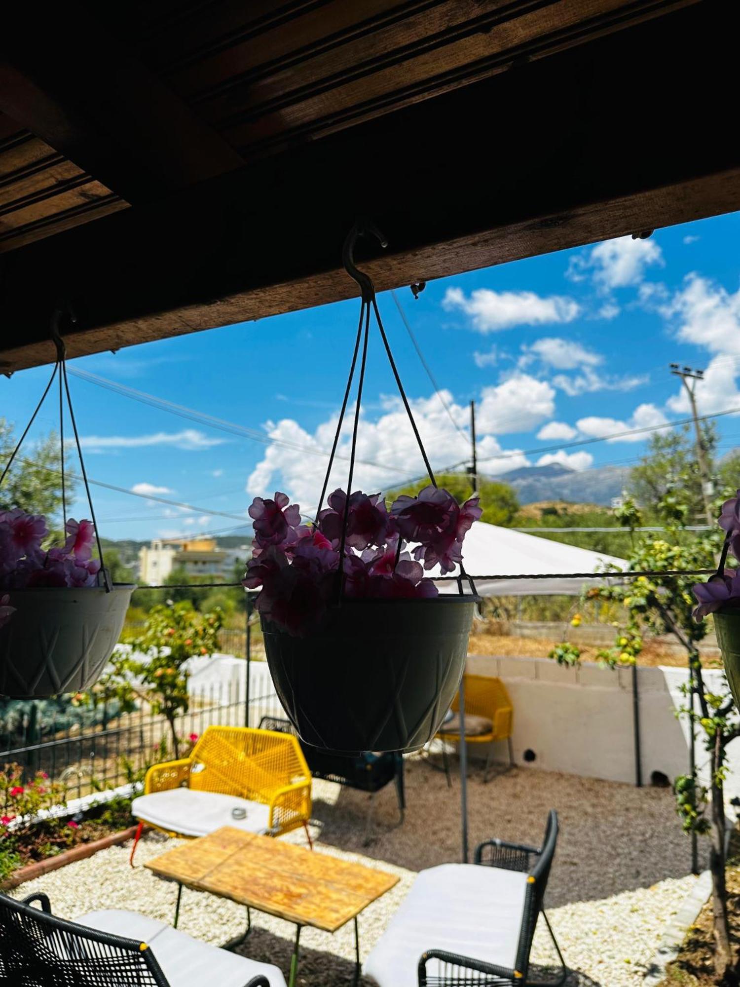 Natural Hostel Himare Exterior photo